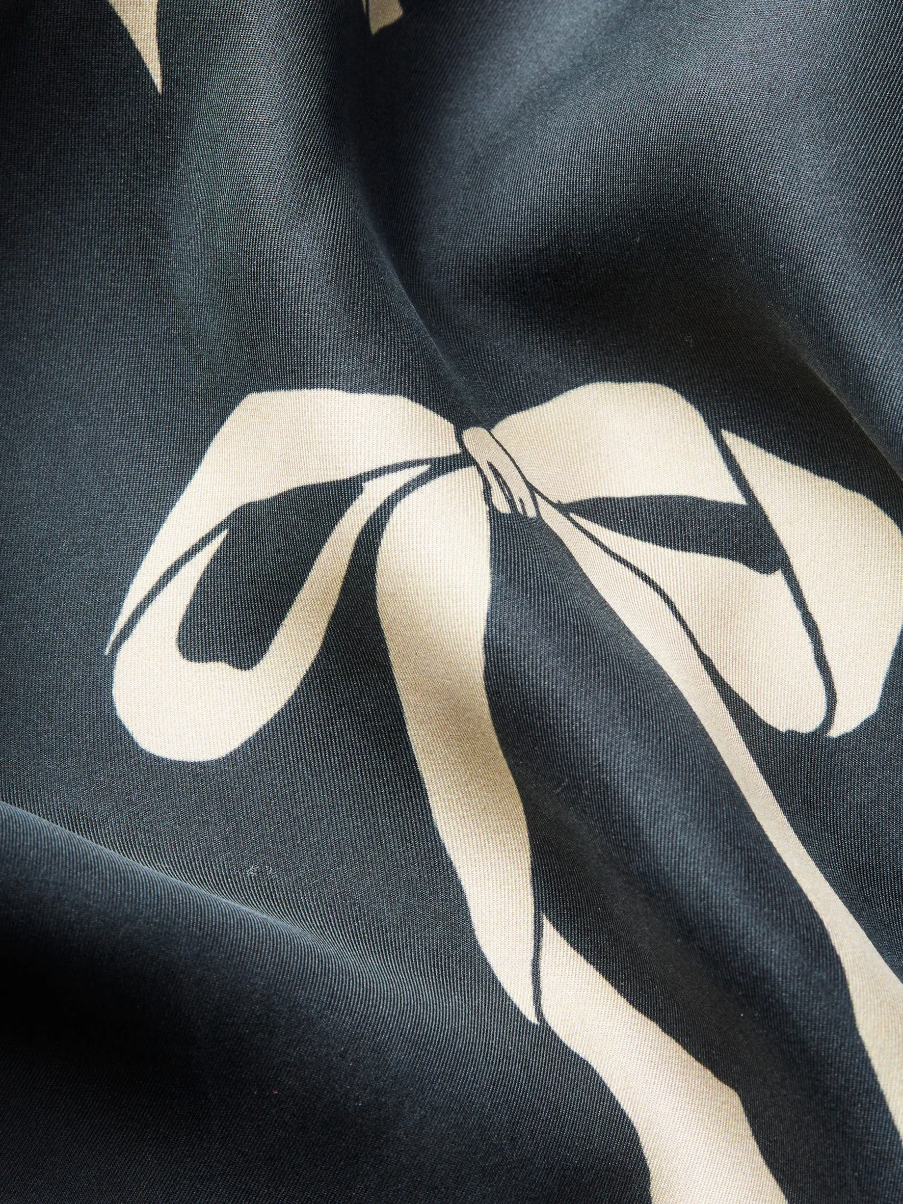 Becksöndergaard Black Bow Twill Sia Scarf