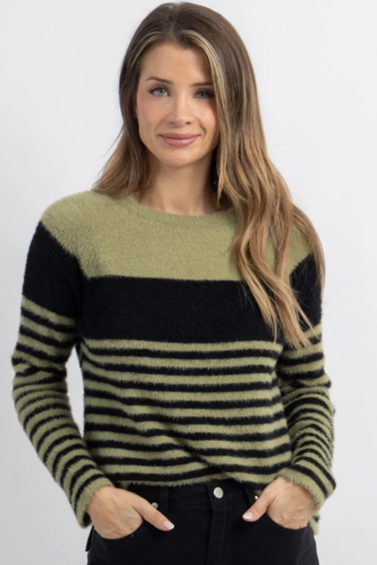 CHAI LATTE OLIVE SWEATER