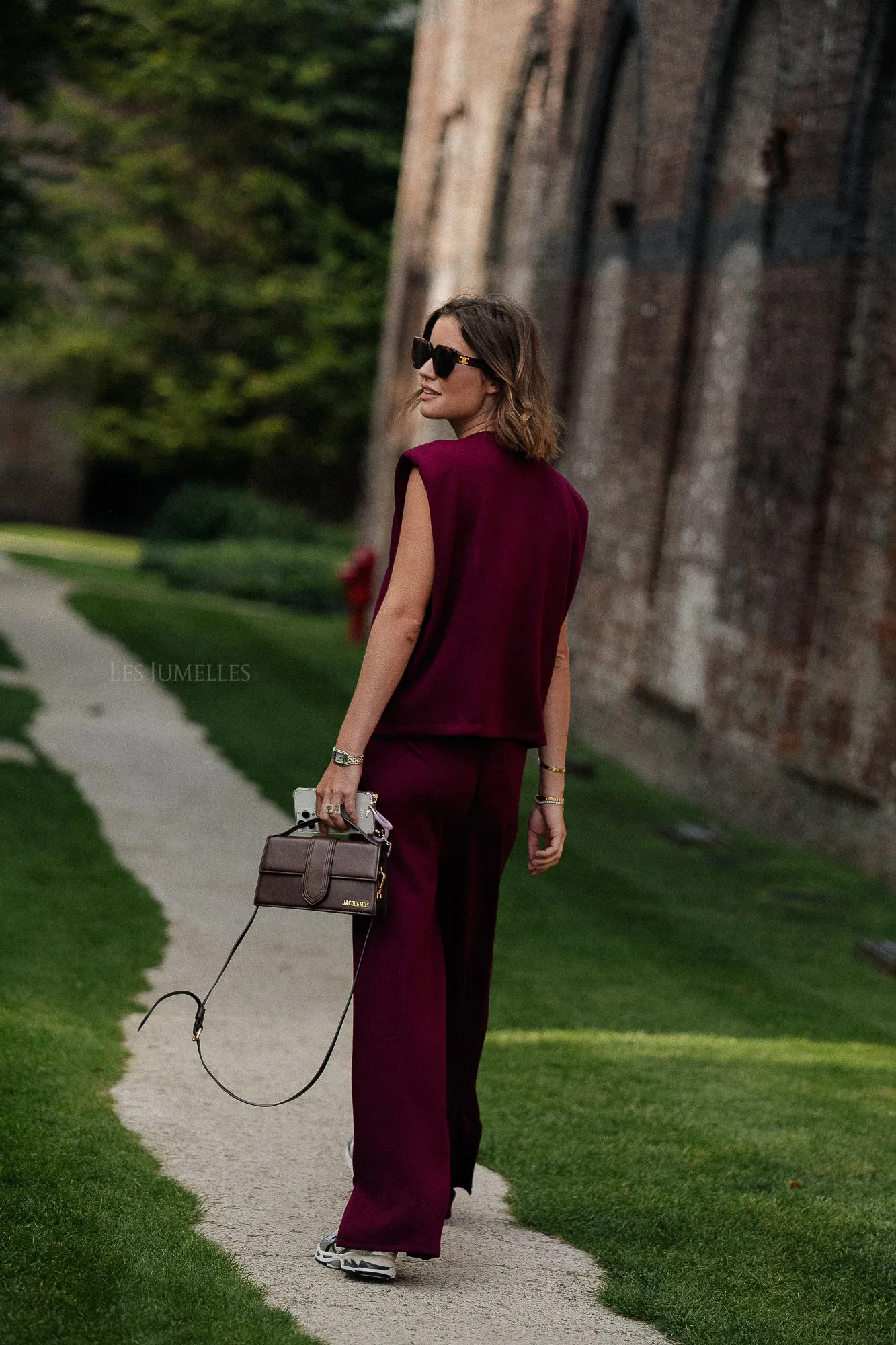 Drew sleeveless gilet burgundy