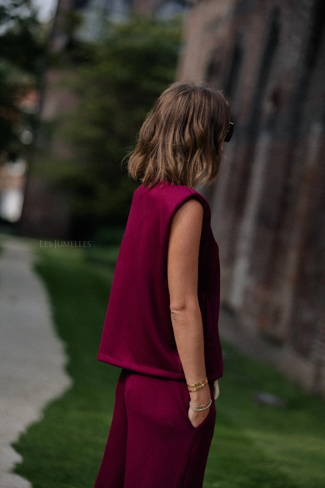 Drew sleeveless gilet burgundy