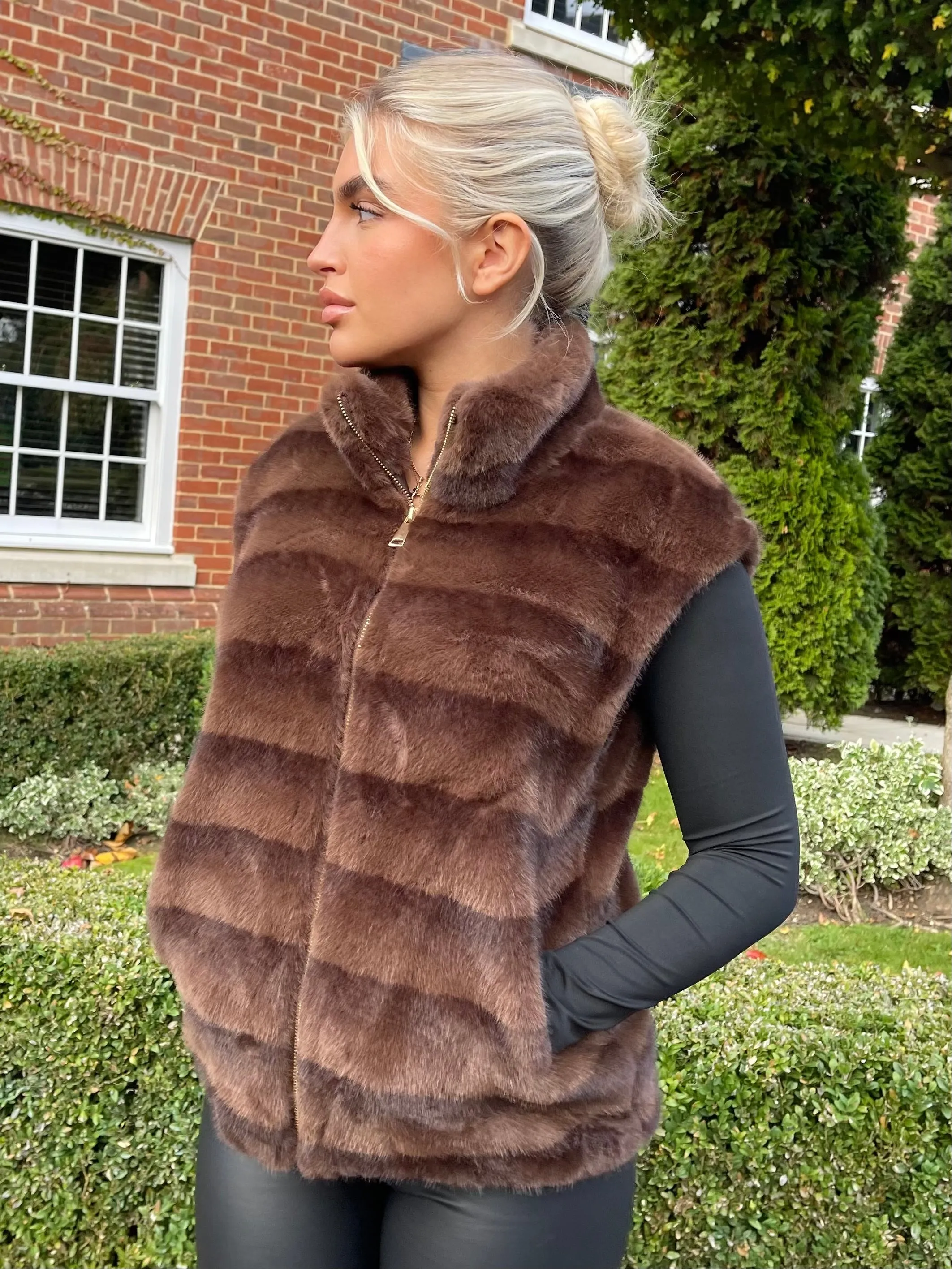 Elsa Brown/Black Gilet