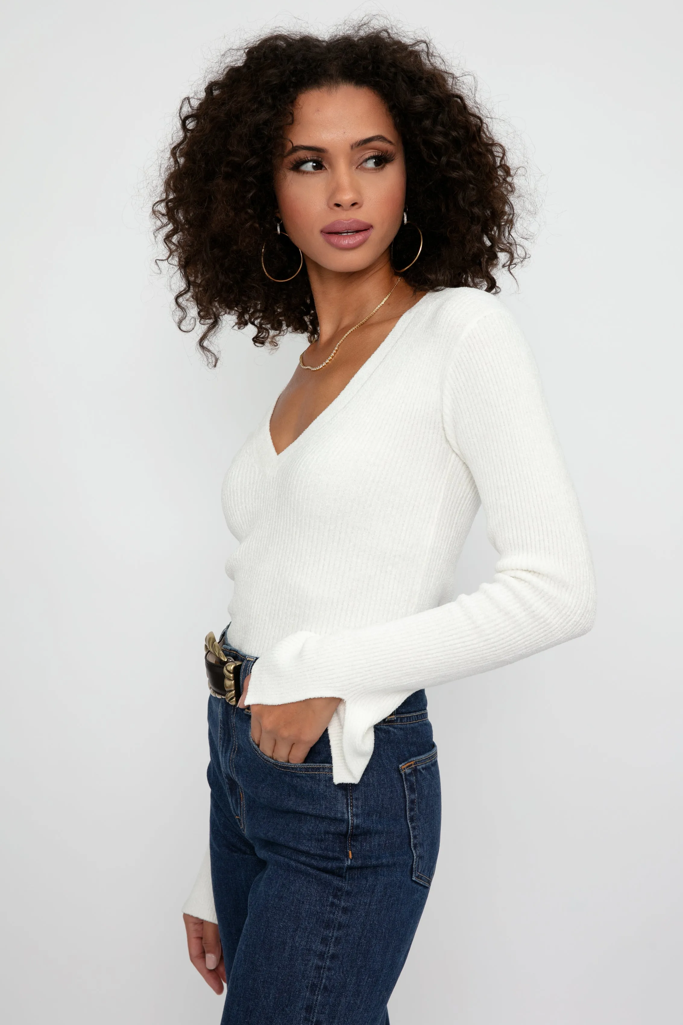 Mattia V-Neck Sweater in Ecru