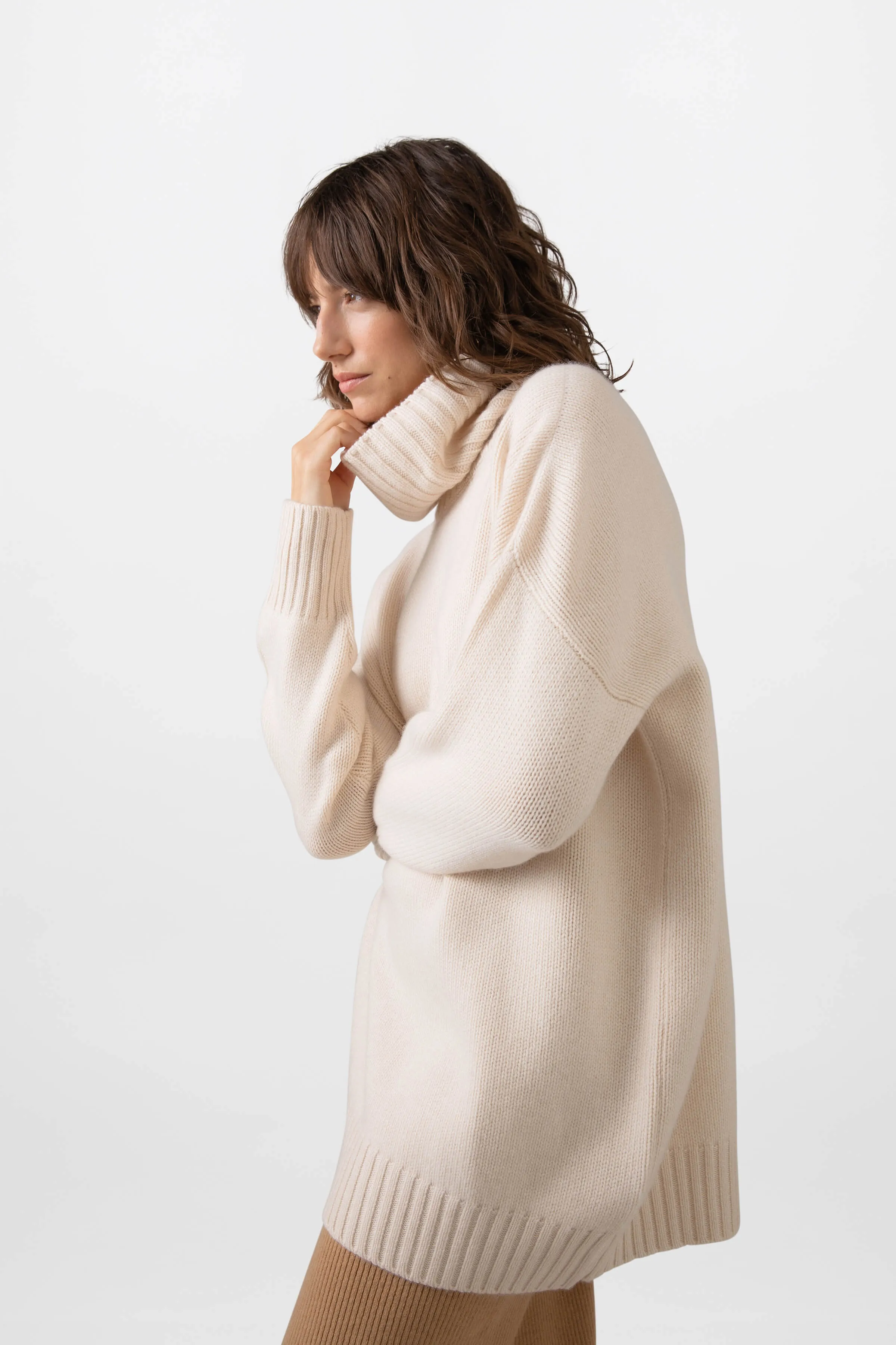 Oversized Cashmere Roll Neck