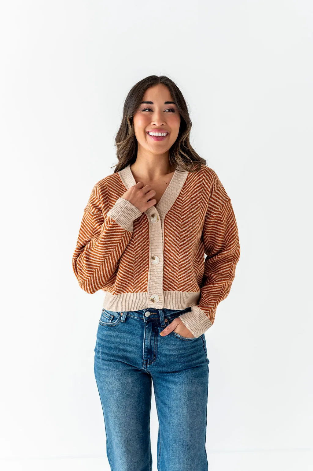 Ravi Cropped Cardigan in Rust