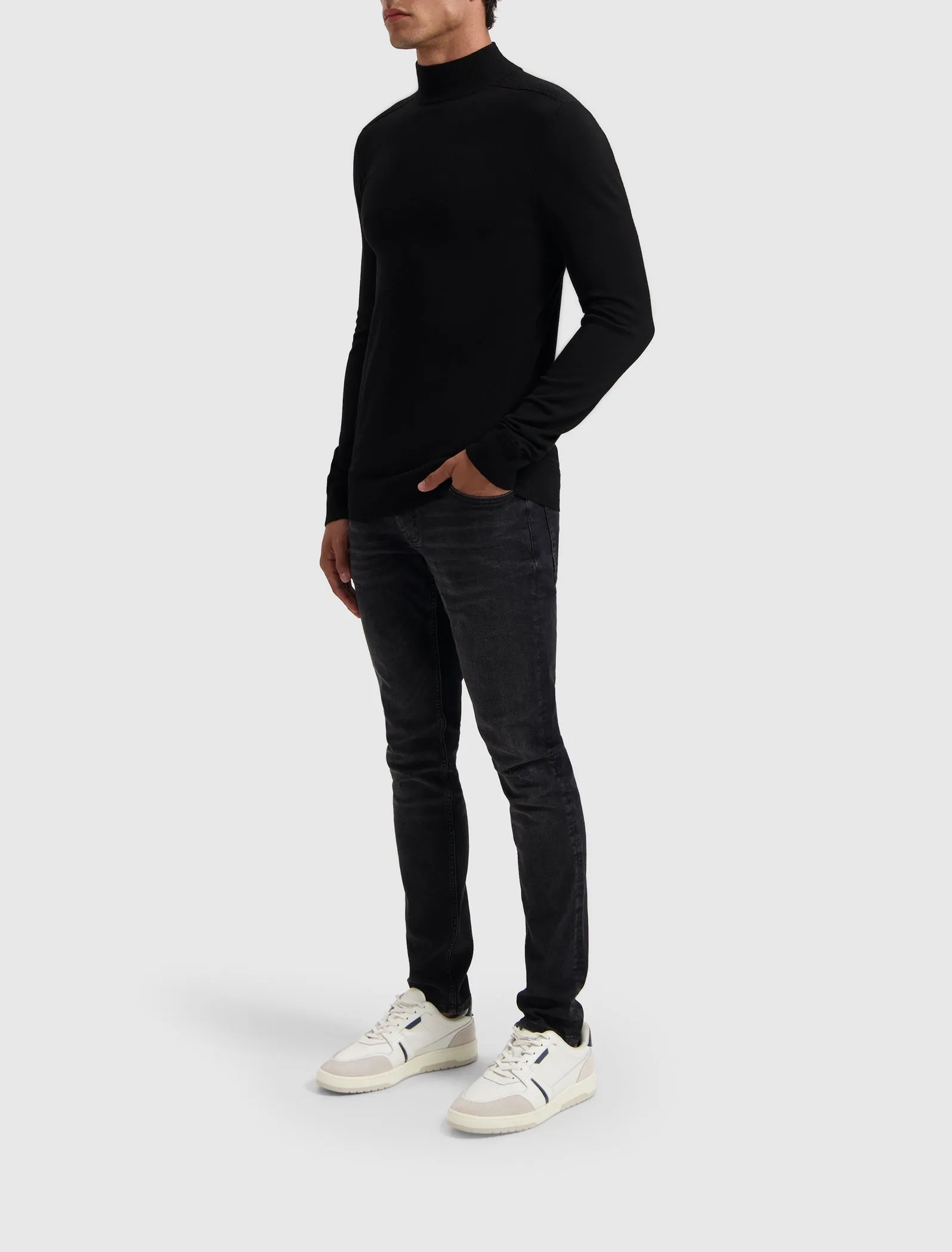 Ribbed Mockneck Knitwear | Black