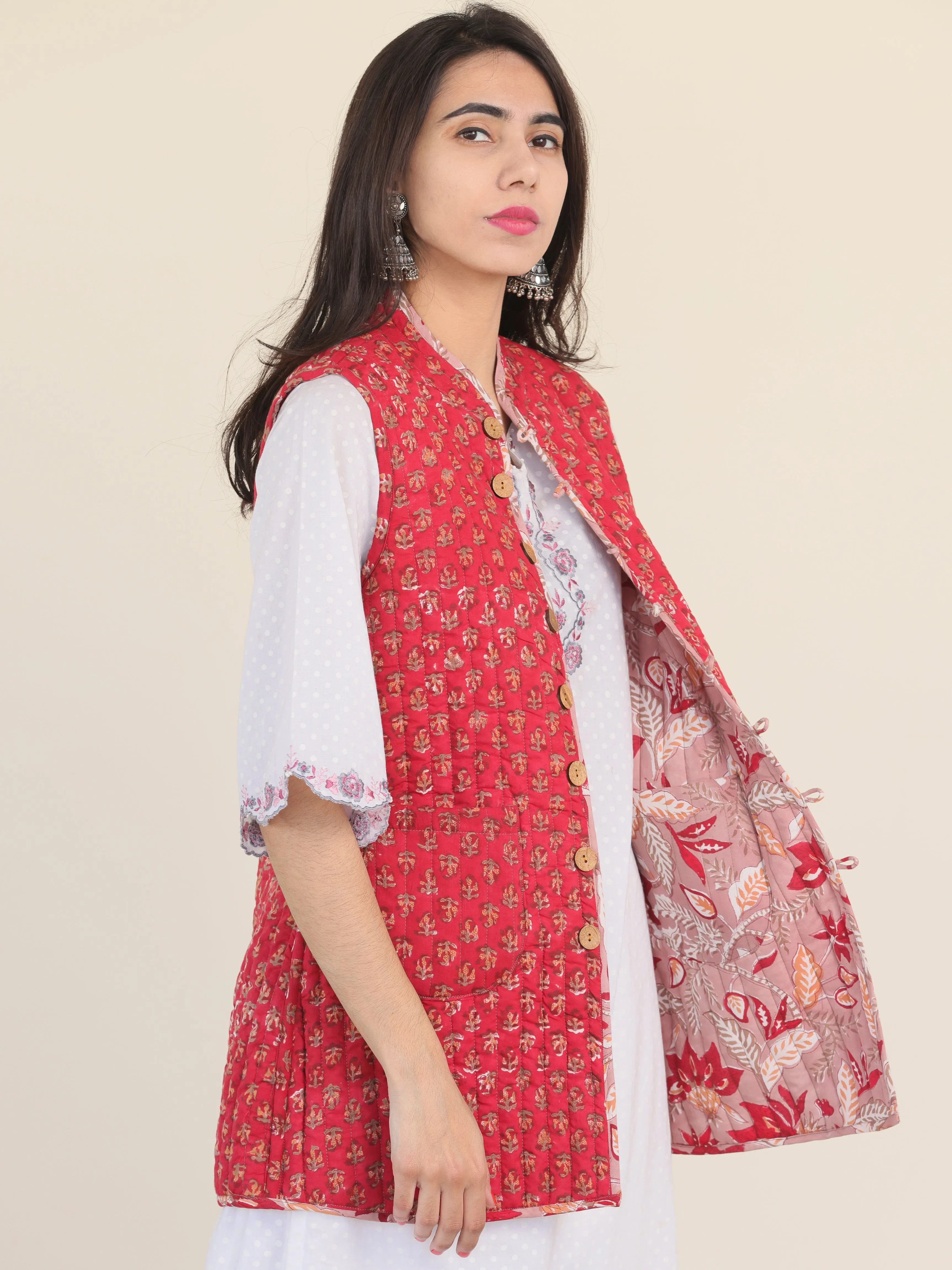 Shishir Nisha Quilted Reversible Sleeveless Jacket