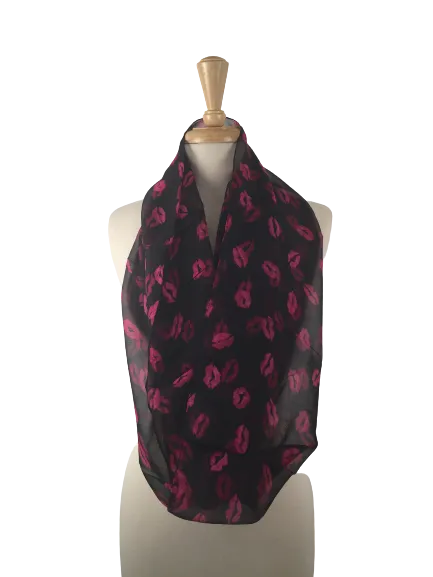 SIS-04 - Infinity Silk Scarf with Lips Print